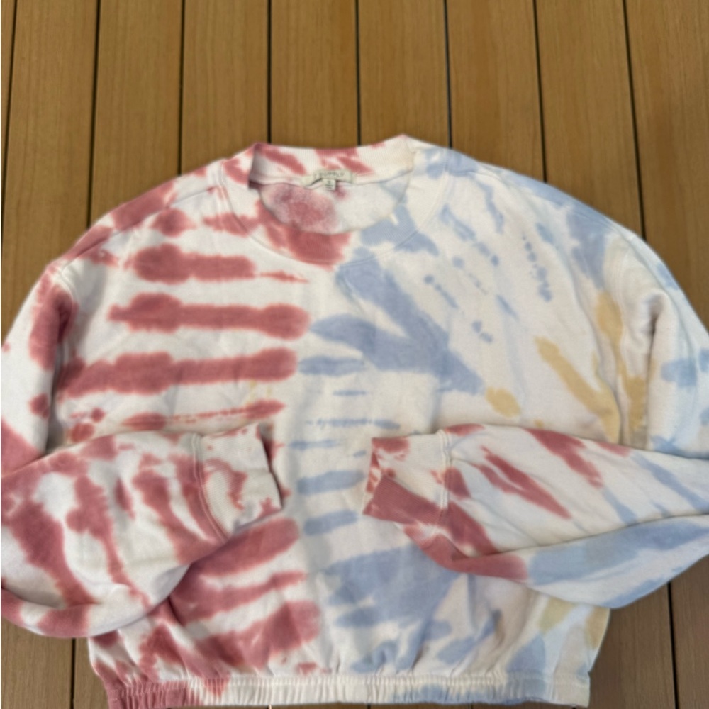 Z Supply Britton Tie-Dye Sweatshirt.  Cropped with elastic waist. Size S
